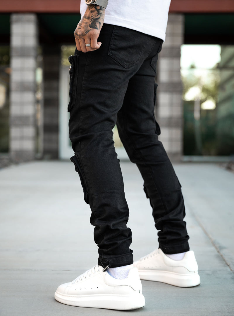 ''Never Out Of Pockets'' Cargo Jeans in Jet Black