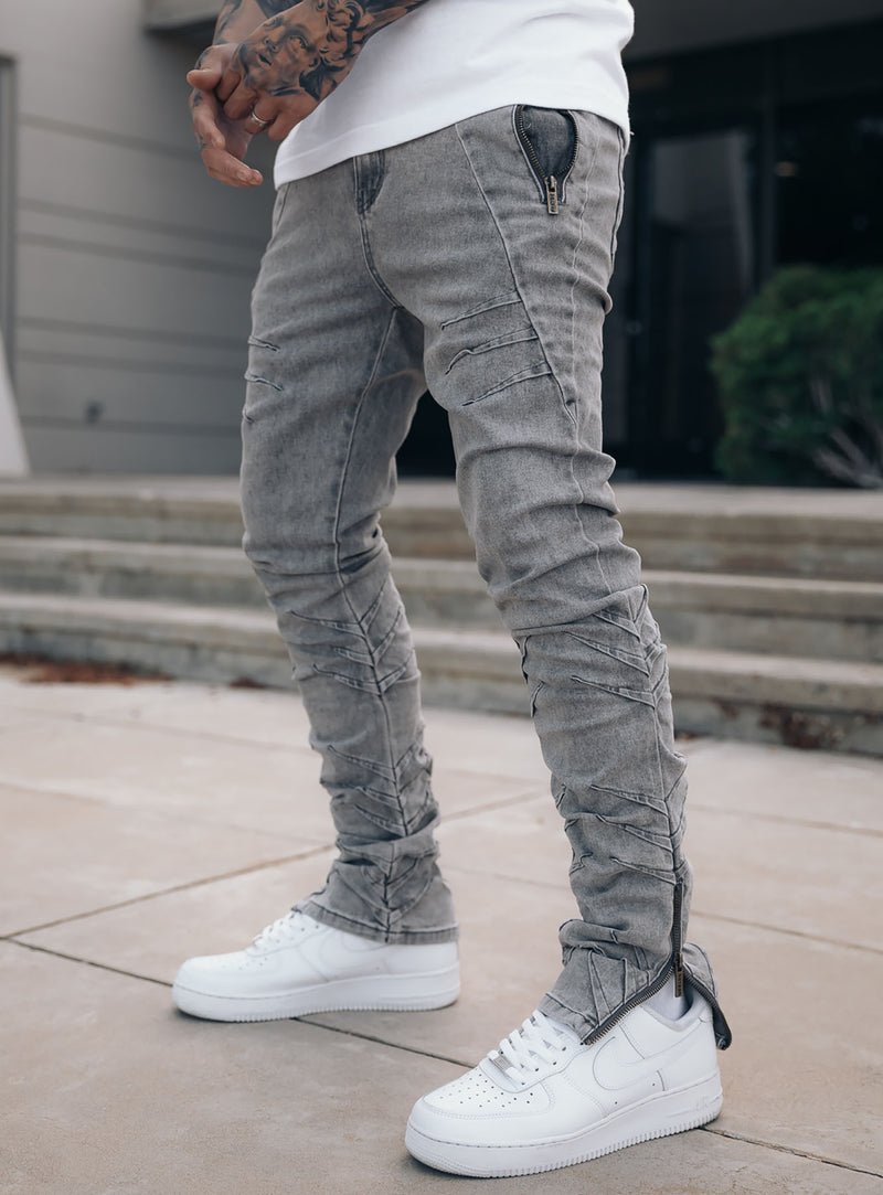 Wrinkled Track Jeans in Grey | PRSTGE