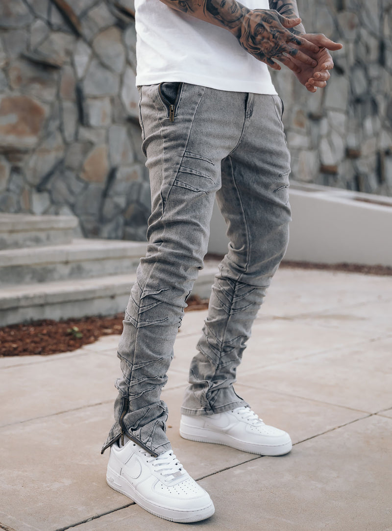 Wrinkled Track Jeans in Grey