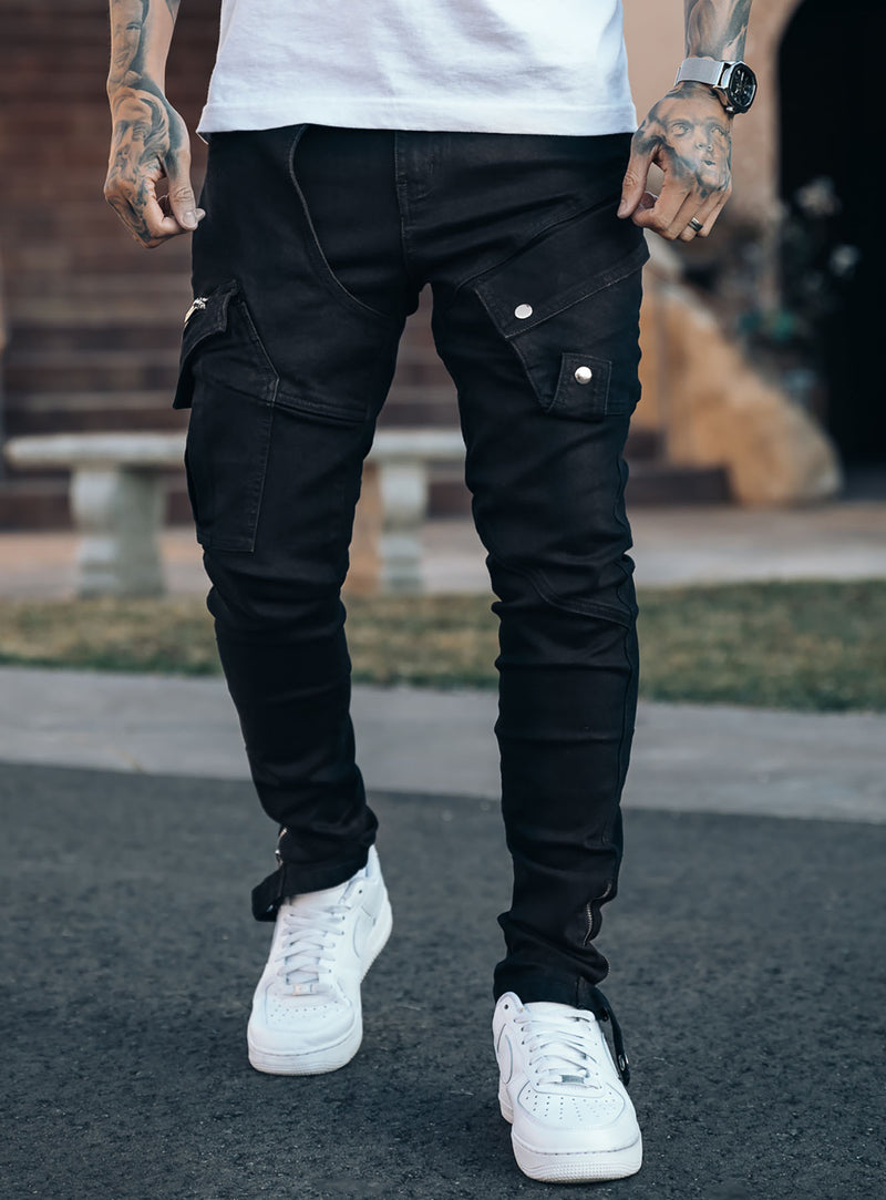 Constructed Cargo Jeans in Jet Black | PRSTGE