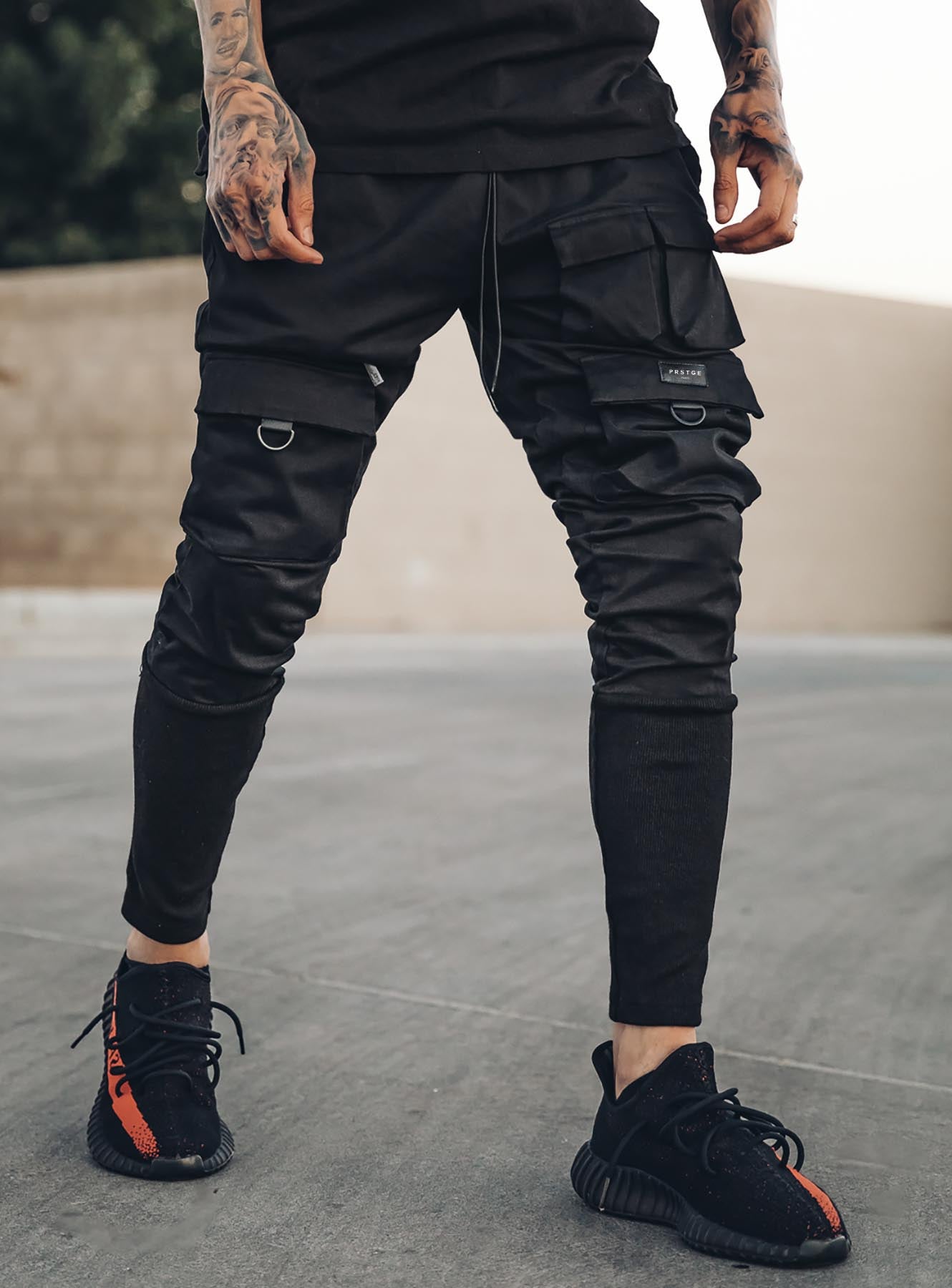 Utility Cargo Pants V7 in Black | PRSTGE